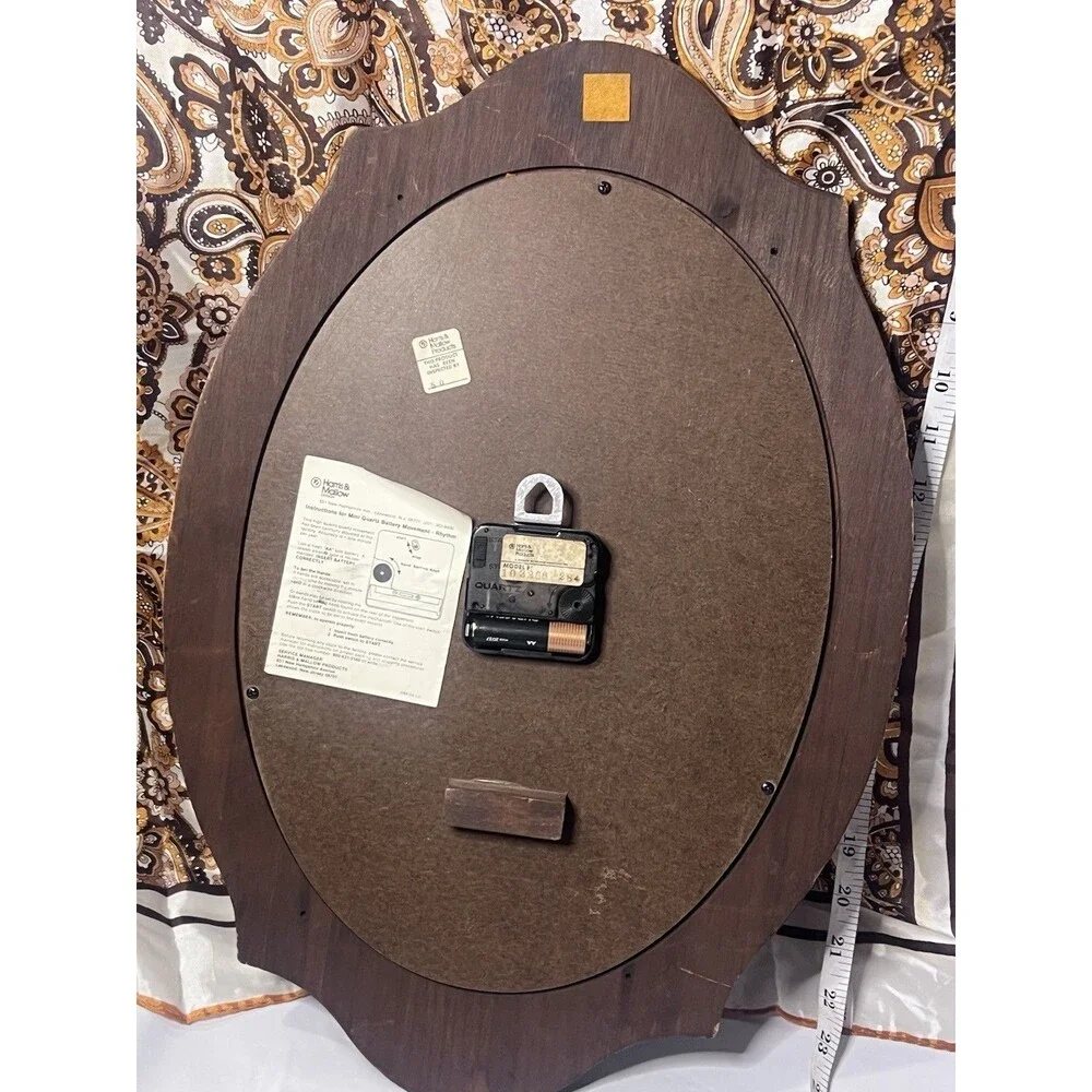 Vintage Verichron Quartz Oval Wall Clock Wood Frame Analog Model 103266 284 24